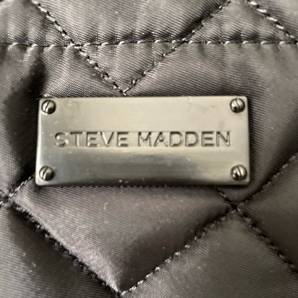 Steve Madden Overnight Bag - Picture 2 of 7